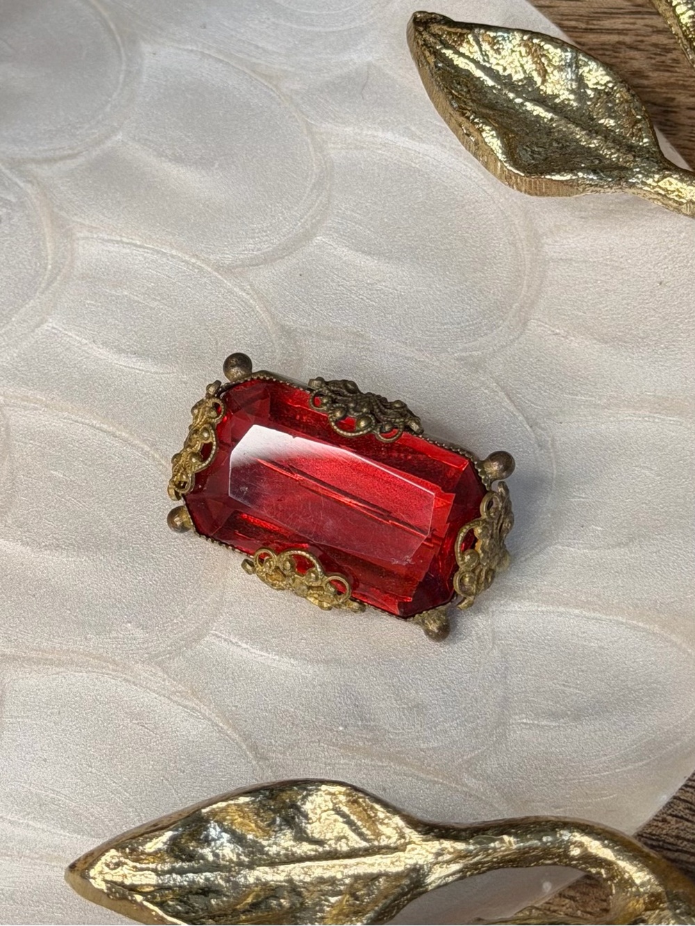 Antique Bohemian Czech Ruby Red Glass Brooch Edwardian Era - Picture 4 of 4